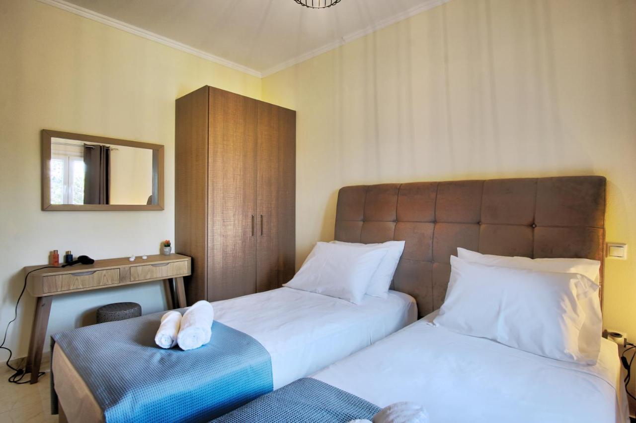 Sweet Apricot Apartment Pelekas Bagian luar foto