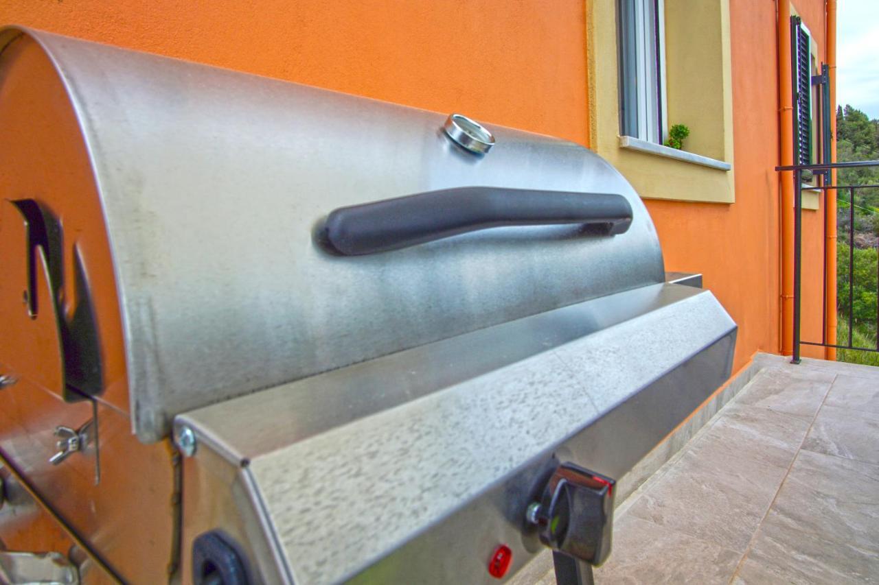 Sweet Apricot Apartment Pelekas Bagian luar foto