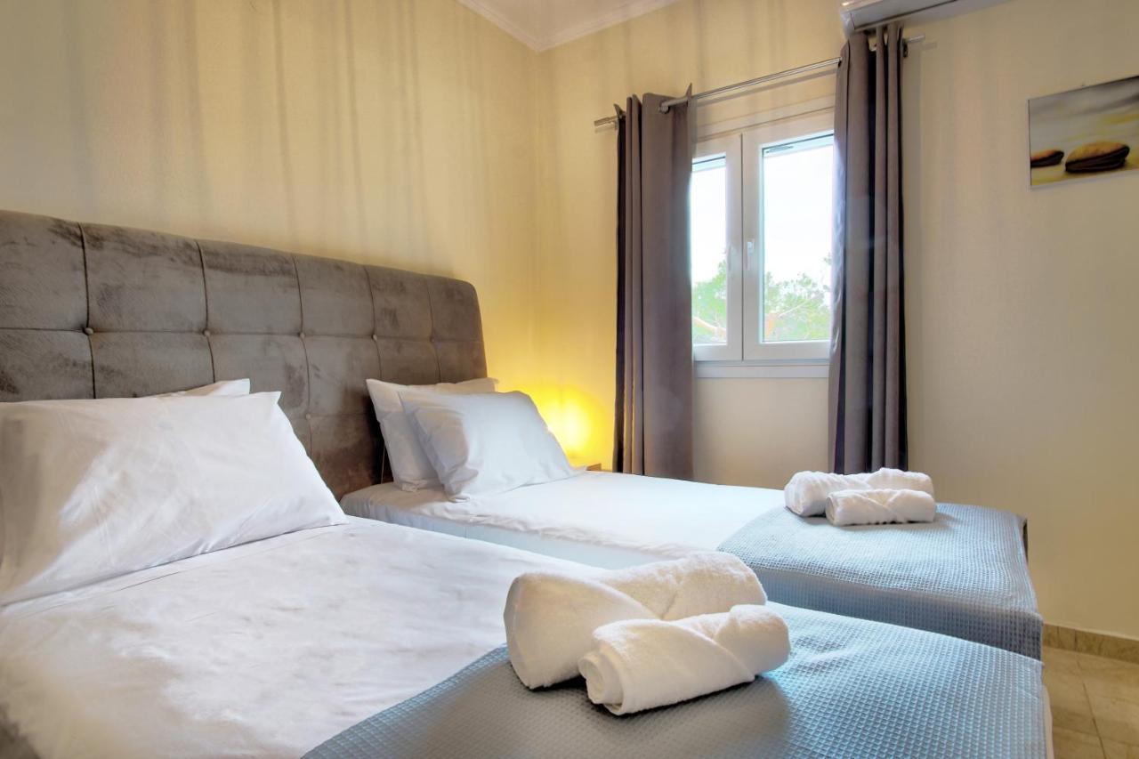Sweet Apricot Apartment Pelekas Bagian luar foto